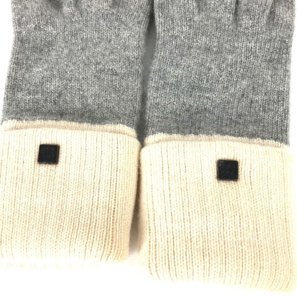 CHANEL Gray Love Gloves - Picture 4 of 11